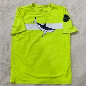 GAP boys rashguard Size M (8)